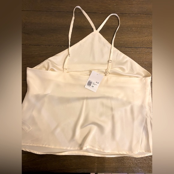 Forever 21 Ivory Satin Y-Neck Cami size 0X - Picture 5 of 9
